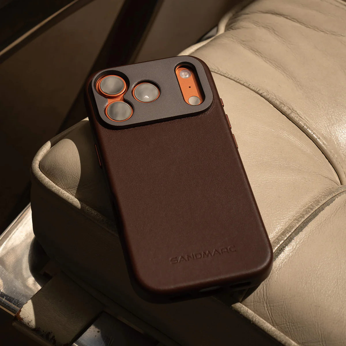 Pro Leather Case (Brown)