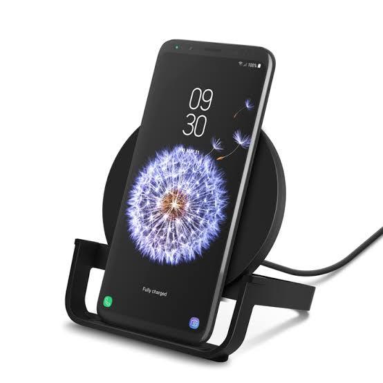 Belkin Boost Up Wireless Charging Stand 10W - iGadget Store